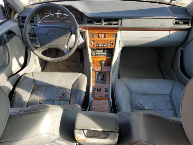 WDBEA32E9SC224980 - 1995 MERCEDES-BENZ E 320 BASE BLACK photo 8