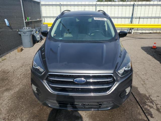 1FMCU0GDXJUC31665 - 2018 FORD ESCAPE SE GRAY photo 5