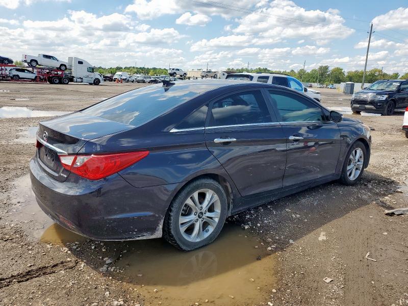 5NPEC4AC2BH171982 - 2011 HYUNDAI SONATA SE BLUE photo 3