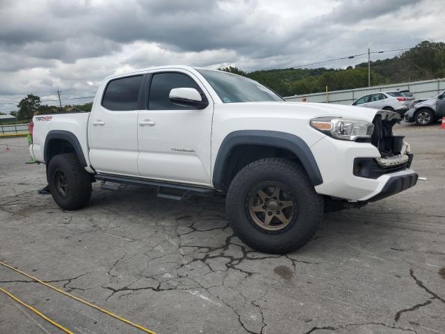 3TMCZ5AN4HM083838 - 2017 TOYOTA TACOMA DOUBLE CAB WHITE photo 4