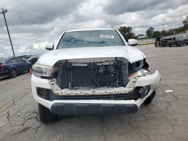3TMCZ5AN4HM083838 - 2017 TOYOTA TACOMA DOUBLE CAB WHITE photo 5