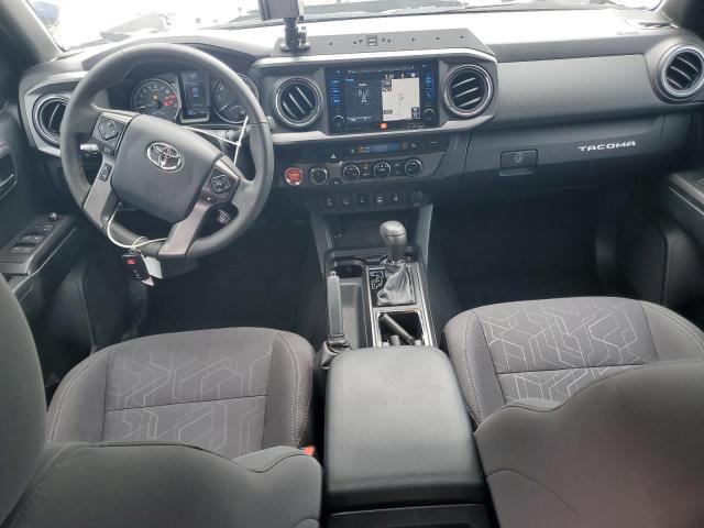 3TMCZ5AN4HM083838 - 2017 TOYOTA TACOMA DOUBLE CAB WHITE photo 8