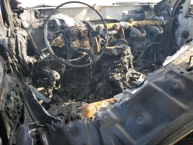 1GCGTBEN9N1329562 - 2022 CHEVROLET COLORADO WHITE photo 8