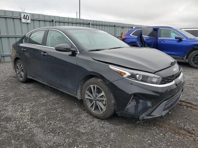 3KPF34AD6RE839231 - 2024 KIA FORTE EX BLACK photo 4