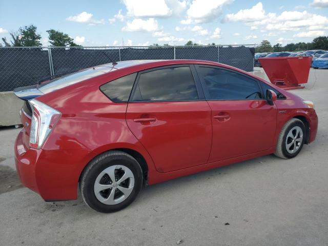 JTDKN3DU7F0408478 - 2015 TOYOTA PRIUS RED photo 3