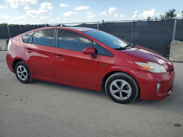 JTDKN3DU7F0408478 - 2015 TOYOTA PRIUS RED photo 4
