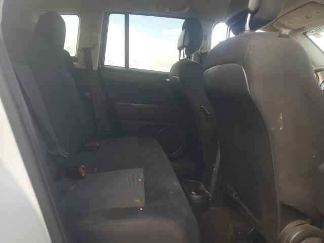 1C4NJDBB4FD316852 - 2015 JEEP COMPASS SPORT Beyaz fotoğraf 11