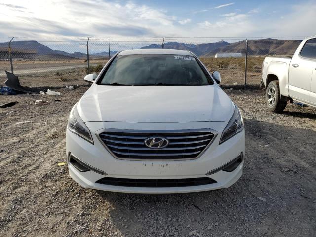 5NPE24AFXFH005485 - 2015 HYUNDAI SONATA SE WHITE photo 5