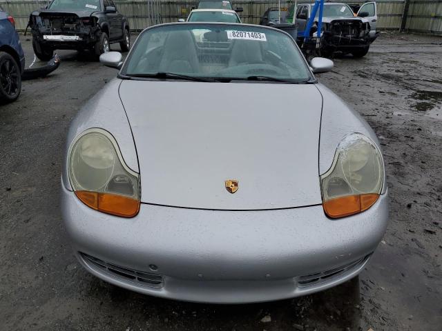 WP0CA29821U626044 - 2001 PORSCHE BOXSTER SILVER photo 5