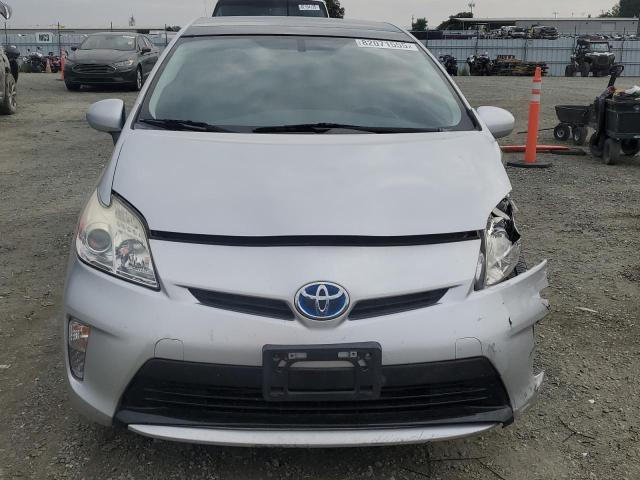 JTDKN3DU8F1944768 - 2015 TOYOTA PRIUS SILVER photo 5