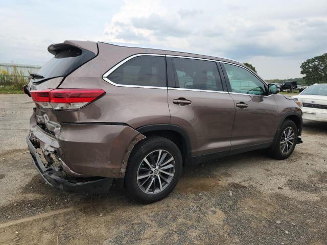 5TDJZRFH5KS935302 - 2019 TOYOTA HIGHLANDER SE Marrón foto 3