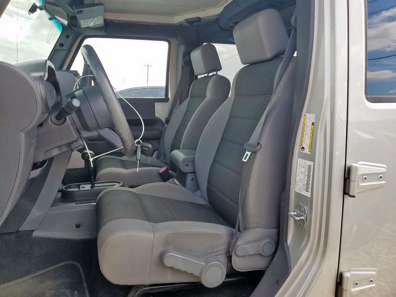 1J4GB39107L102102 - 2007 JEEP WRANGLER X SILVER photo 7