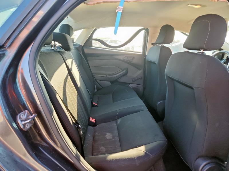 1FADP3E27JL258935 - 2018 FORD FOCUS S Szary zdjęcie 10