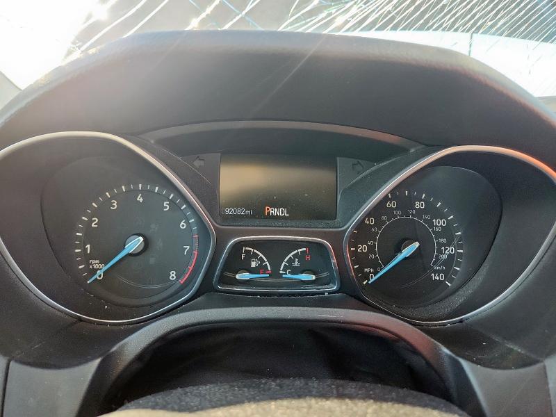 1FADP3E27JL258935 - 2018 FORD FOCUS S Szary zdjęcie 9