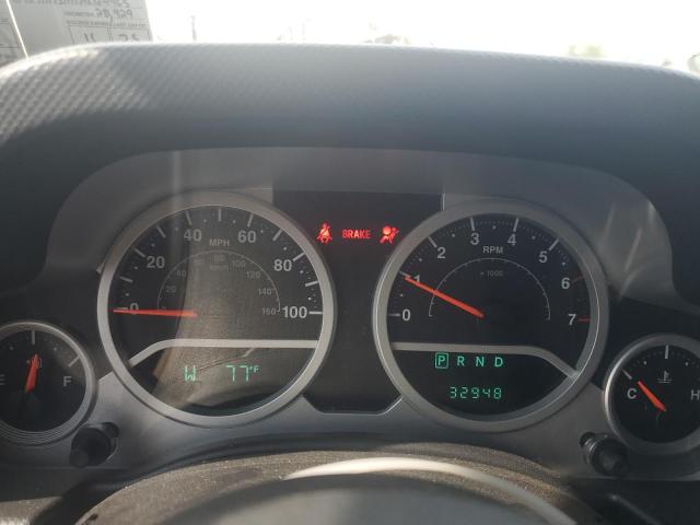 1J4HA3H11AL124965 - 2010 JEEP WRANGLER U SPORT SILVER photo 9