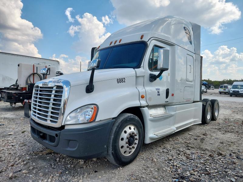 3AKJGLDR0HSJA6882 - 2017 FREIGHTLINER CASCADIA 1 WHITE photo 2