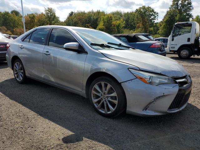 4T4BF1FK4FR515589 - 2015 TOYT CAMRY LE SILVER photo 4