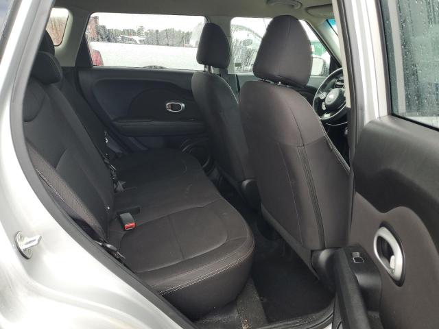 KNDJN2A28K7679060 - 2019 KIA SOUL 银色 照片 10