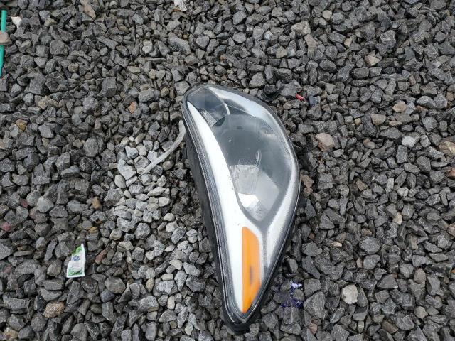 KNDJN2A28K7679060 - 2019 KIA SOUL 银色 照片 12