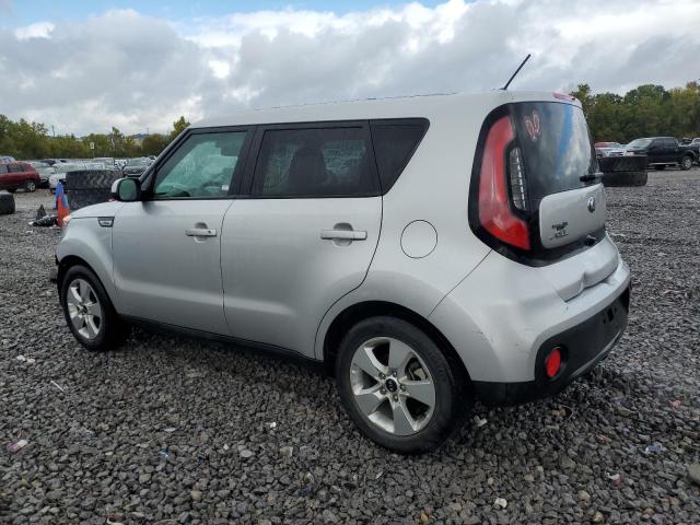 KNDJN2A28K7679060 - 2019 KIA SOUL 银色 照片 2