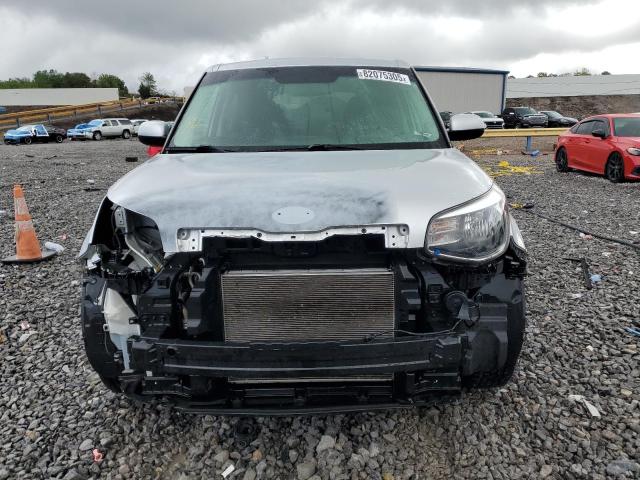 KNDJN2A28K7679060 - 2019 KIA SOUL 银色 照片 5
