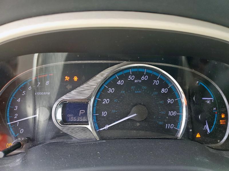 5TDYK3DC2ES453771 - 2014 TOYOTA SIENNA XLE Սպիտակ լուսանկար 9