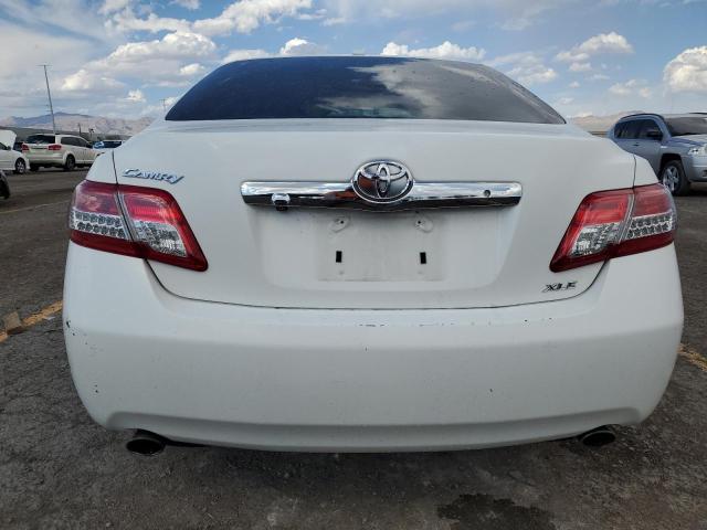 4T1BK3EK7BU618048 - 2011 TOYOTA CAMRY SE 白色 照片 6