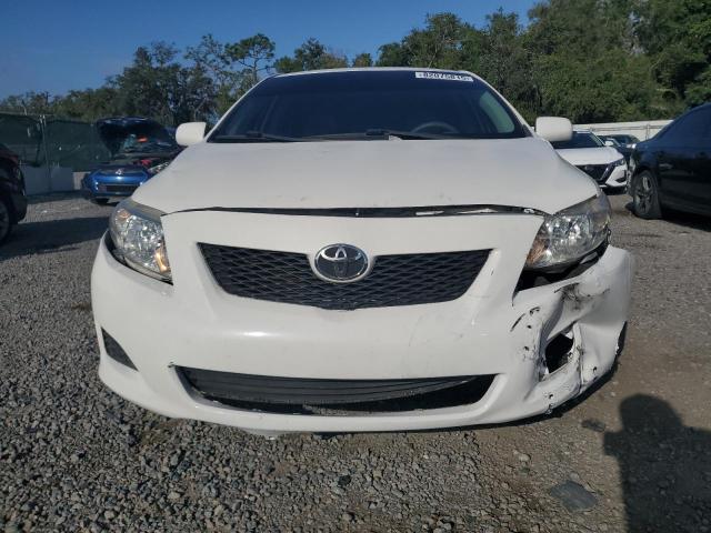 JTDBU4EE2AJ064402 - 2010 TOYOTA COROLLA BASE Սպիտակ լուսանկար 5