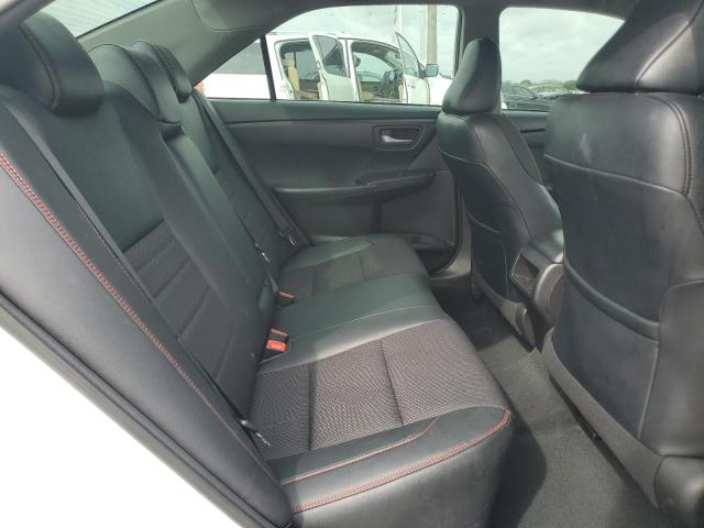 4T1BF1FK1HU404107 - 2017 TOYOTA CAMRY LE WHITE photo 10