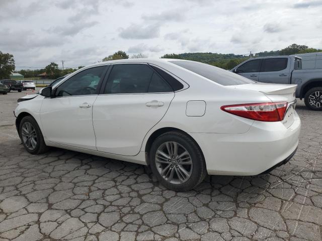 4T1BF1FK1HU404107 - 2017 TOYOTA CAMRY LE WHITE photo 2