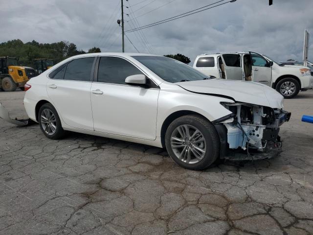 4T1BF1FK1HU404107 - 2017 TOYOTA CAMRY LE WHITE photo 4