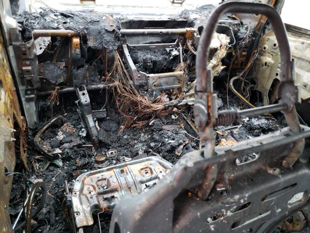 1FMCU0GD2HUC73984 - 2017 FORD ESCAPE SE BURN photo 8