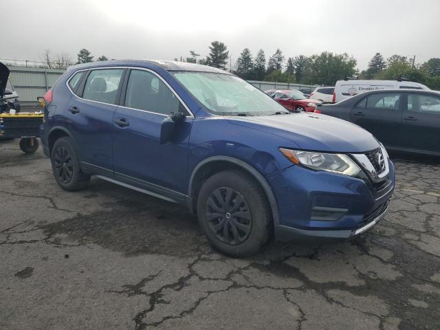 JN8AT2MV2HW003850 - 2017 NISSAN ROGUE S BLUE photo 4