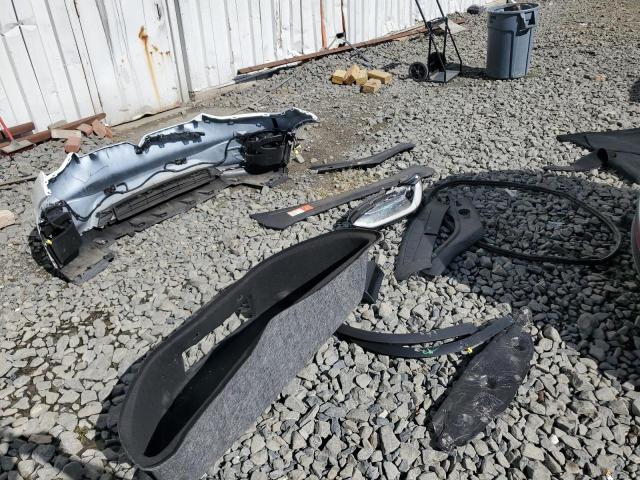 5YJXCBE28JF089444 - 2018 TESLA MODEL X Ақ фото 13