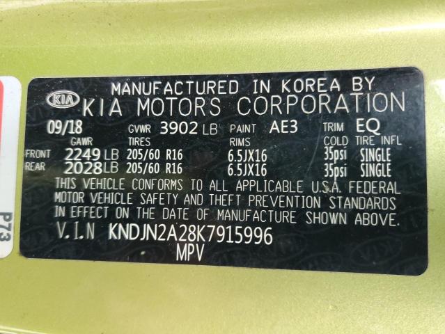 KNDJN2A28K7915996 - 2019 KIA SOUL GREEN photo 12