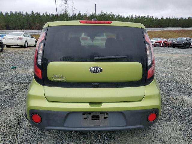 KNDJN2A28K7915996 - 2019 KIA SOUL GREEN photo 6