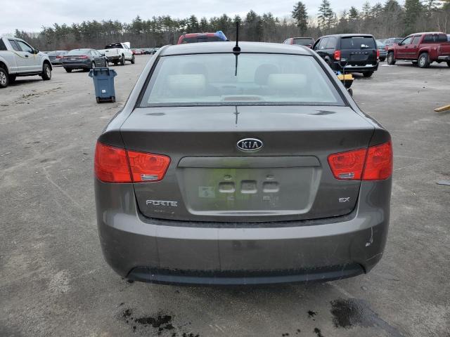 KNAFU4A20C5585754 - 2012 KIA FORTE EX BROWN photo 6