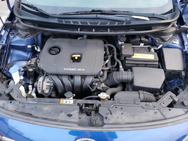 3KPFL4A79HE131516 - 2017 KIA FORTE LX BLUE photo 11