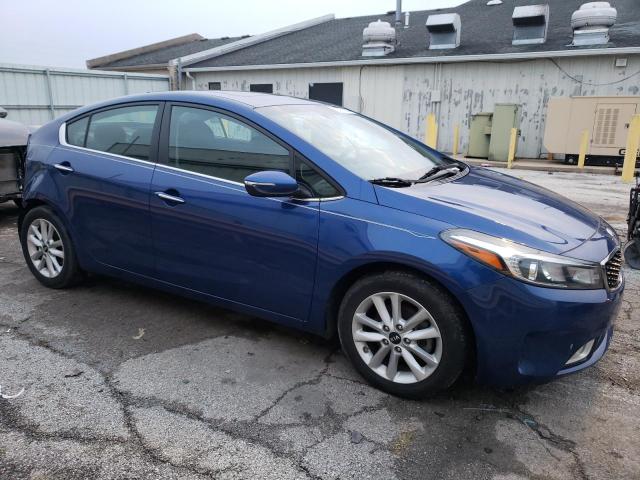 3KPFL4A79HE131516 - 2017 KIA FORTE LX BLUE photo 4