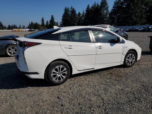 JTDKBRFU7J3060214 - 2018 TOYOTA PRIUS WHITE photo 3