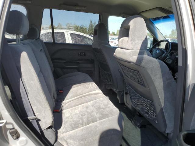 2HKYF18455H003100 - 2005 HONDA PILOT EX SILVER photo 11
