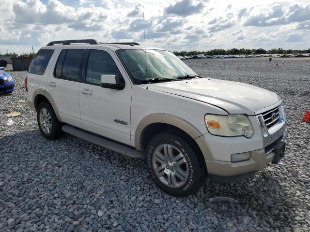 1FMEU64E28UB06890 - 2008 FORD EXPLORER EDDIE BAUER Weiß Foto 4
