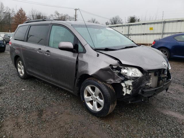 5TDKK3DC8ES432445 - 2014 TOYOTA SIENNA LE GRAY photo 4