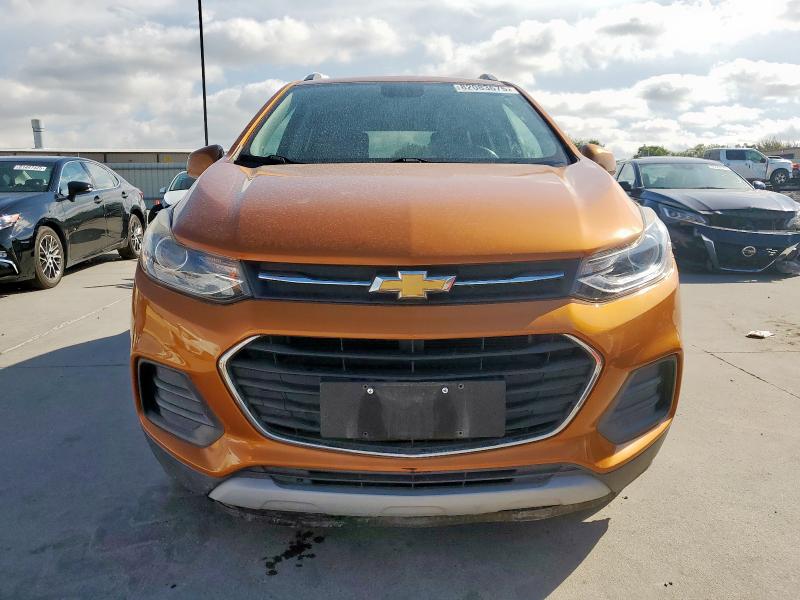 3GNCJLSBXHL157079 - 2017 CHEVROLET TRAX 1LT ORANGE photo 5