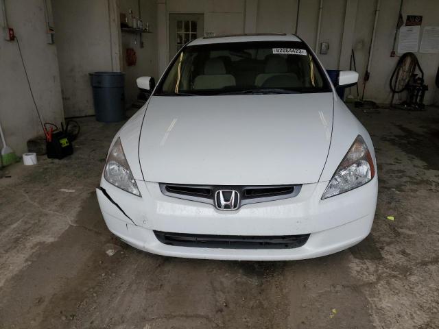 1HGCM56795A188569 - 2005 HONDA ACCORD EX WHITE photo 5