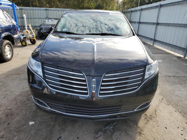 2LMHJ5AT8KBL00277 - 2019 LINCOLN MKT BLACK photo 5