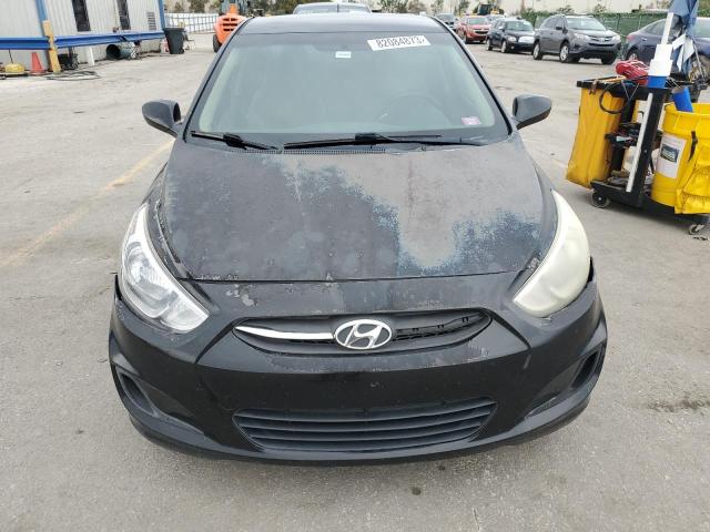 KMHCT4AE2HU264553 - 2017 HYUNDAI ACCENT SE BLACK photo 5