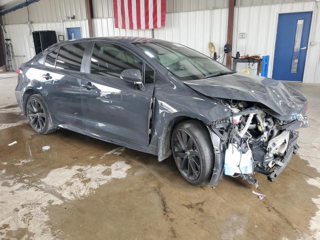 JTDBCMFE3P3017572 - 2023 TOYOTA COROLLA LE رمادي صورة 4