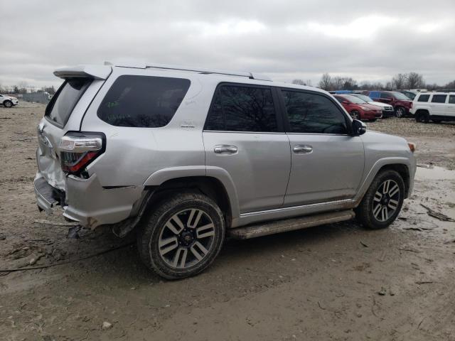 JTEBU5JR6H5419021 - 2017 TOYOTA 4RUNNER SR5/SR5 PREMIUM 银色 照片 3