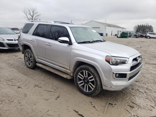 JTEBU5JR6H5419021 - 2017 TOYOTA 4RUNNER SR5/SR5 PREMIUM 银色 照片 4